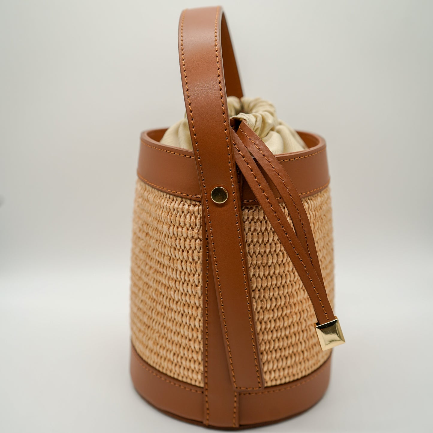 Chloé M – Raphia & cuir camel