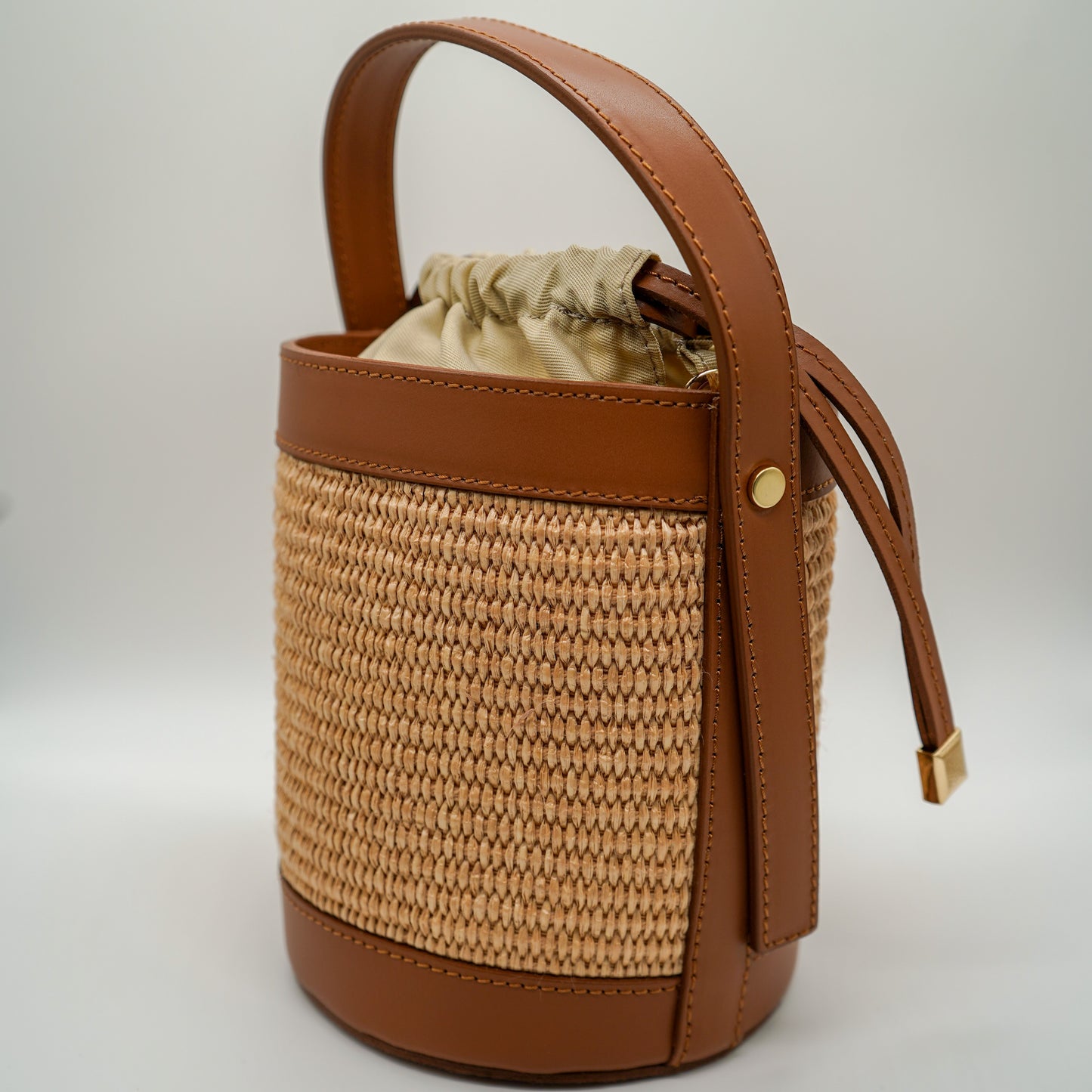 Chloé M – Raphia & cuir camel