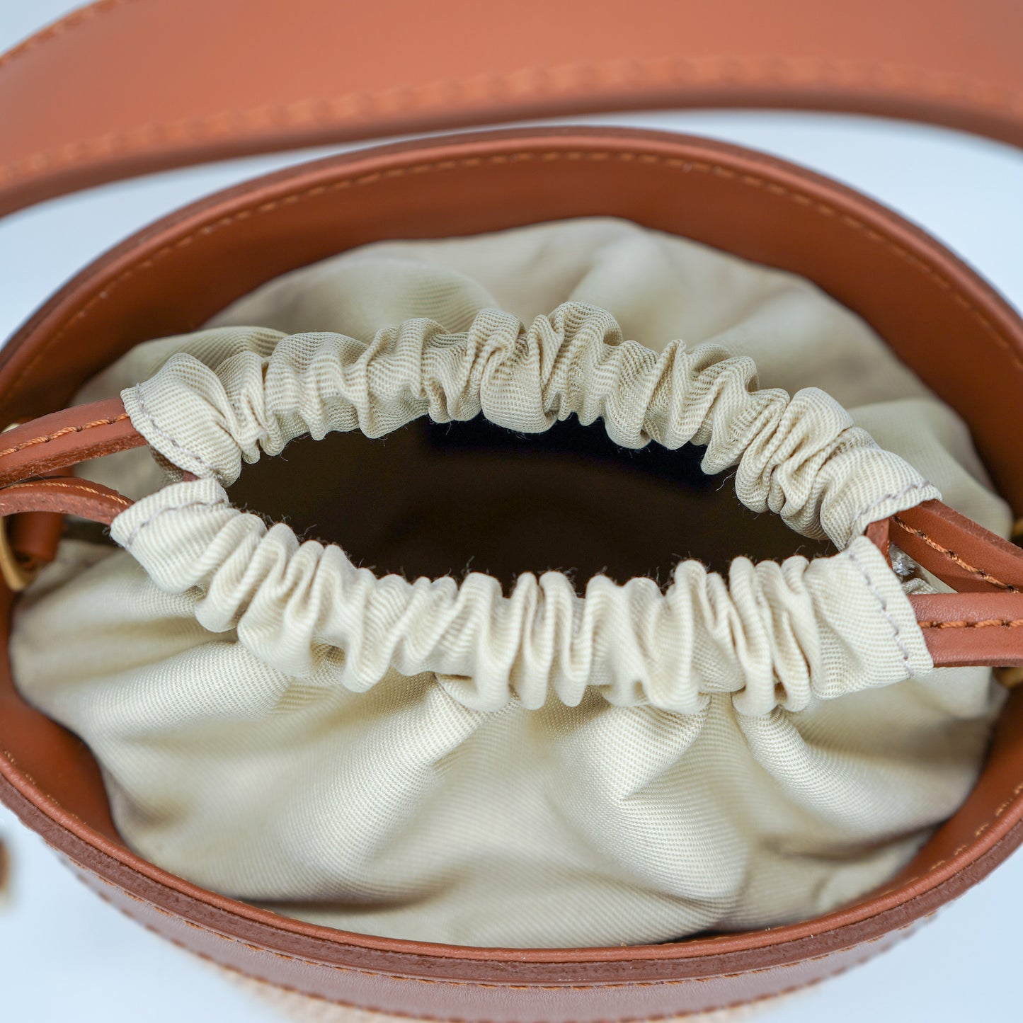 Chloé M – Raphia & cuir camel