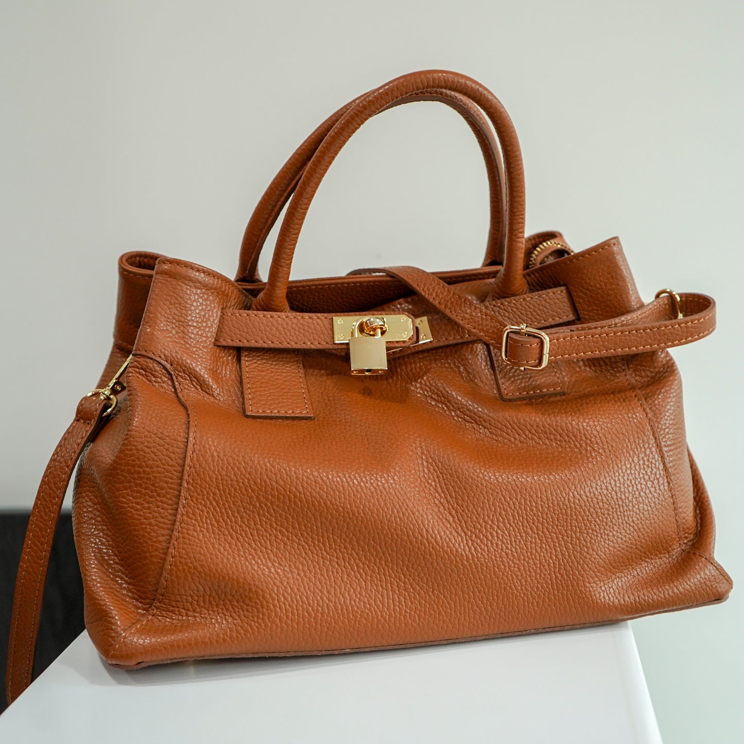 حقيبة ليتي إم | إد. محدودة