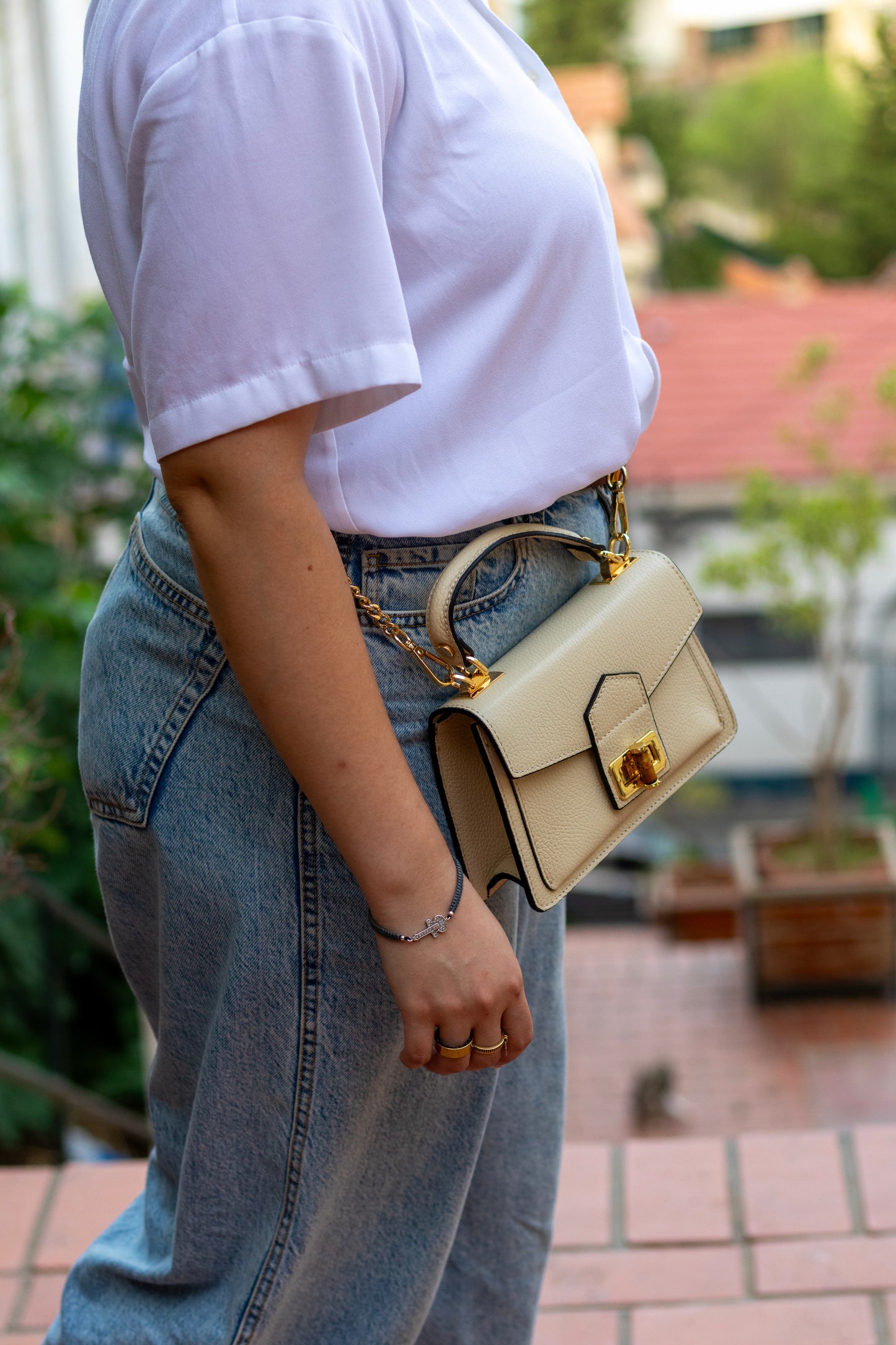 Nahla – Cuir Grainé Beige | Édition Limitée
